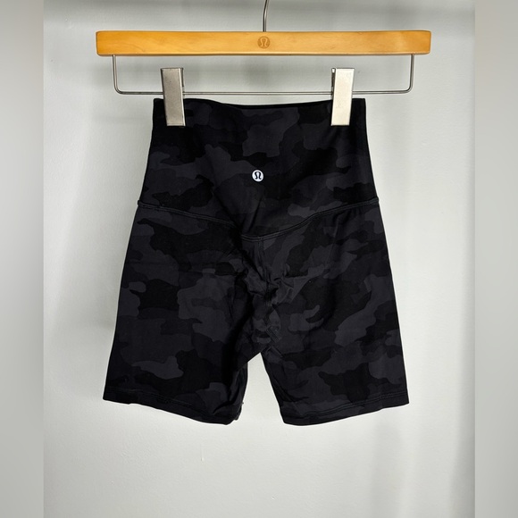 lululemon Align™ High-Rise Short 6" - Picture 2 of 2